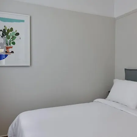Pagrati Modernist 2Bd Apt Atene Esterno foto