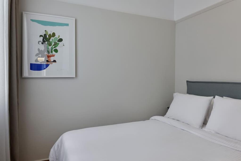 Apartment Pagrati Modernist 2bd Athens