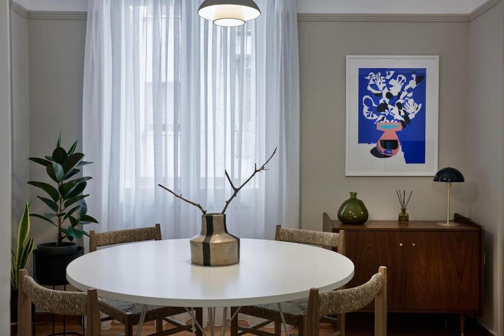 Apartment Pagrati Modernist 2bd